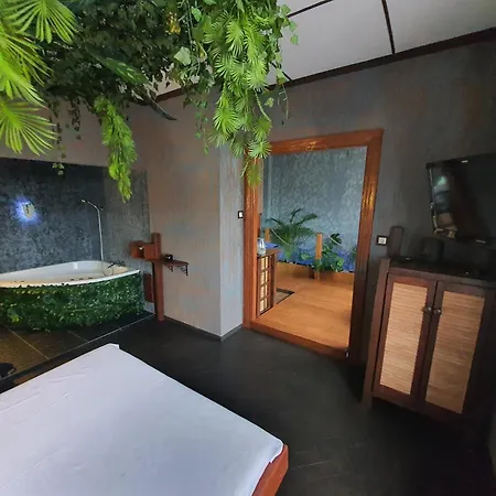 Daire Tropicana Jacuzzi Krakow